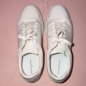 Banana Republic Cream-White Leather Lace-Up Sneakers